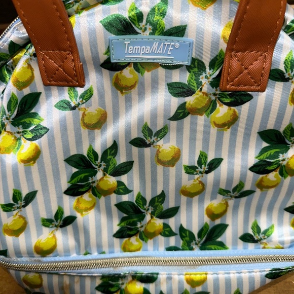 TempaMate Insulated Multi-Compartment Tote Lunch Bag With Lots of Lemon Design - Picture 11 of 12